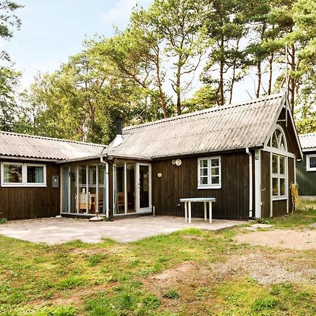 7 Person Holiday Home In Kolind 外观 照片