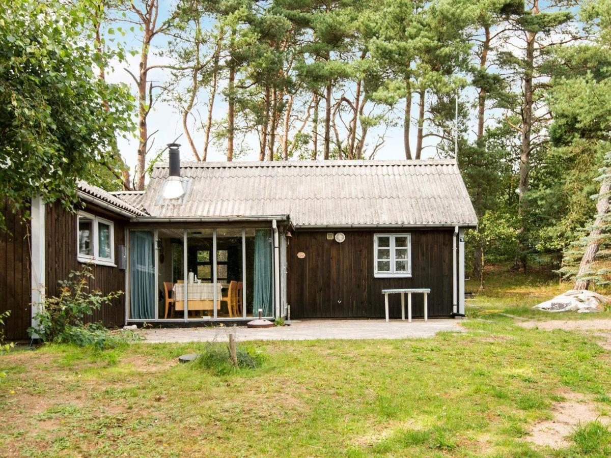 7 Person Holiday Home In Kolind 客房 照片